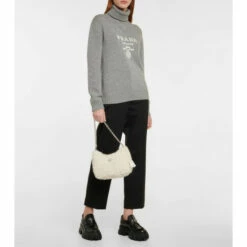 Prada Re-Edition 2005 Small Shoulder Bag -Cheap Prada Store unnamed file 1020