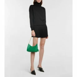 Prada Re-Edition 2005 Small Shoulder Bag 9 Prada Re-Edition 2005 Small Shoulder Bag -Cheap Prada Store unnamed file 1254