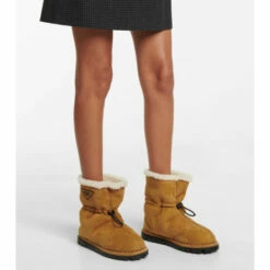 Prada Blow Shearling-lined Suede Snow Boots -Cheap Prada Store unnamed file 3204