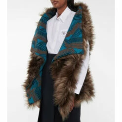 Prada Faux Fur Shawl -Cheap Prada Store unnamed file 4778
